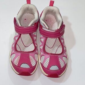 🥰Merrell Shoes Size 5 US